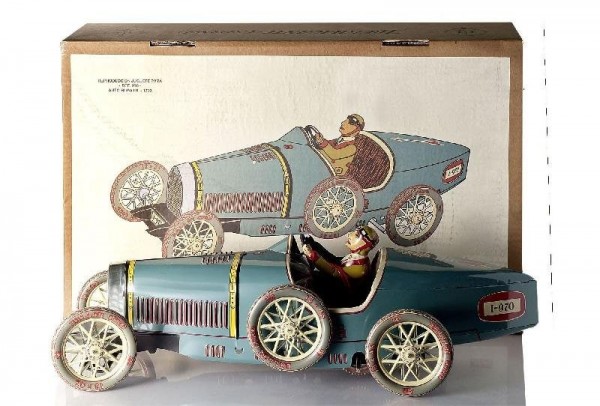 Auto Bugatti hellblau, original Paya 50cm mit Federwerk Made in Spain